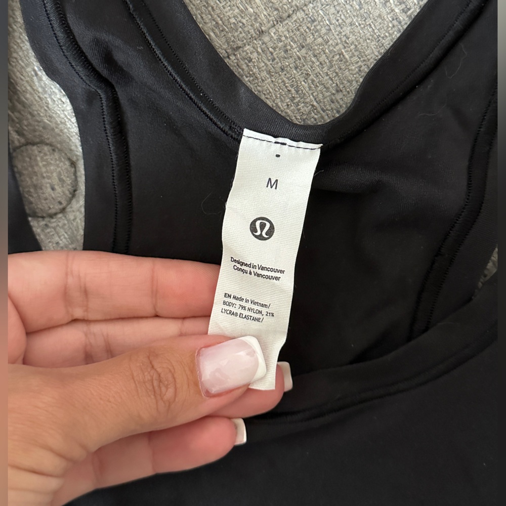 LIKE NEW ✨ Lululemon Wundermost Ultra Soft Nulu Scoop Neck Cropped Tank - Picture 4 of 8